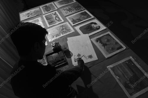 KL05_06122016_LUKISAN_KAKI