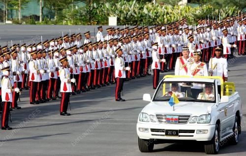 TUANKU ABDUL HALIM MUADZAM SHAH