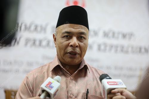 DATUK MOHD NIZAM YAHYA