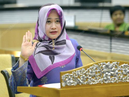 KL05_30052014_ANGKAT_SUMPAH