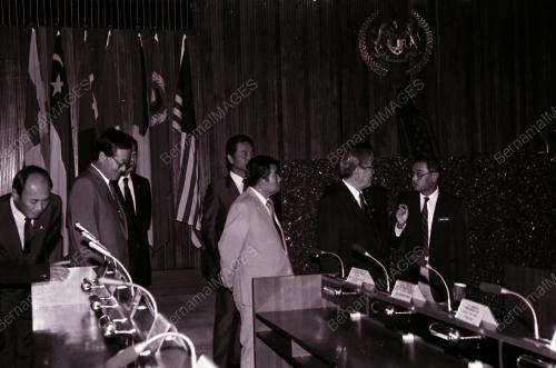 SPEAKER DEWAN KOREA