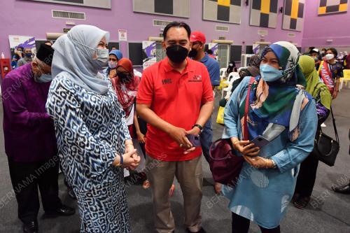 DATUK SERI RINA HARUN