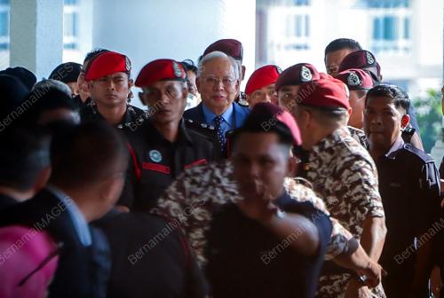 DATUK SERI NAJIB TUN RAZAK
