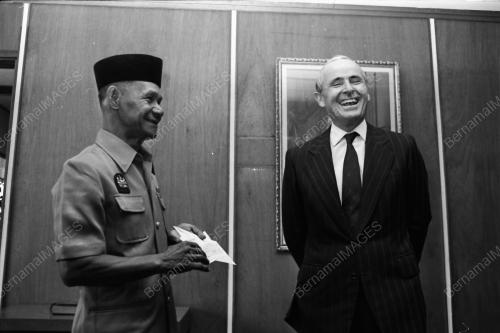 PEMANDU BERSARA