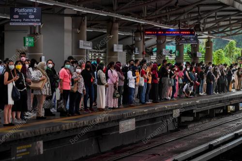 PERTUKARAN WAKTU PUNCAK LRT