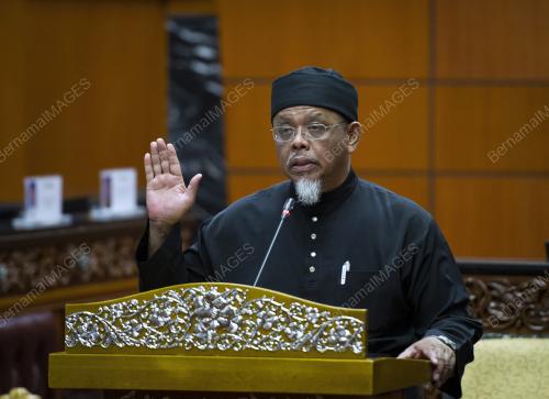 KL05_31072017_PARLIMEN