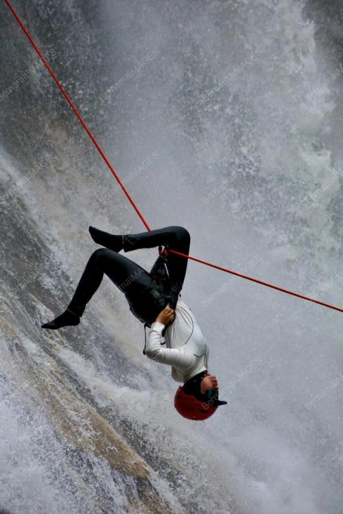 ABSEILING