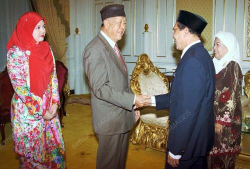 KL06-09_02_2001_AGONG_19012016