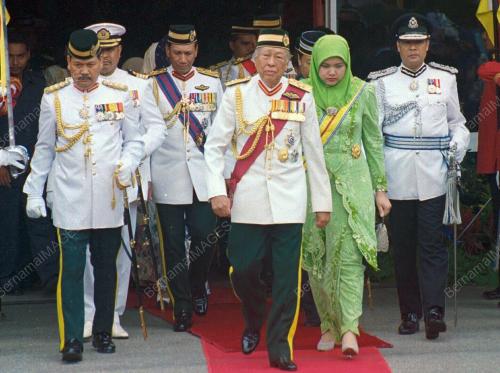 KL06-10_02_2001_AGONG_19012016