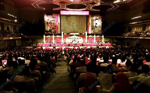 KL06-11_05_2000_GIANT_SCREEN_07012016