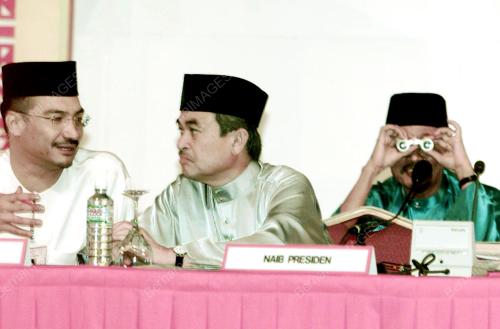 KL06-13_05_2000_CLOSER_LOOK_07012016