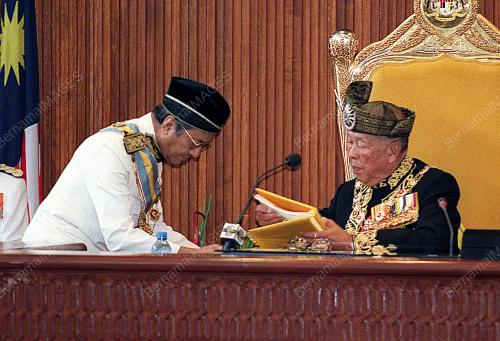 KL06-140200_PM_AGONG_07012016