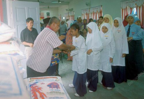 KL06-16_12_2000_SUMBANGAN_RAYA_15012016