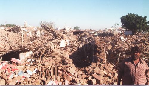 KL06-18 02 2001 GEMPA BUMI