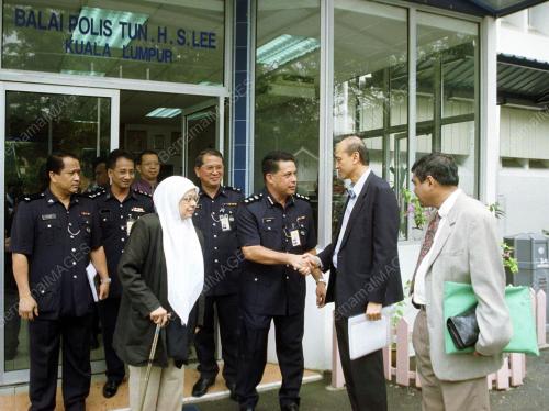 KL06-18_06_2001_SUHAKAM_27012016