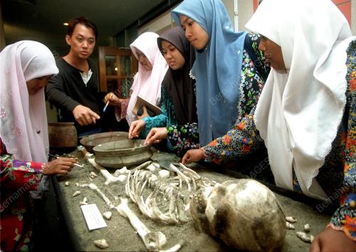 KL06-19_06_2000_ARKEOLOGI_UM_08012016