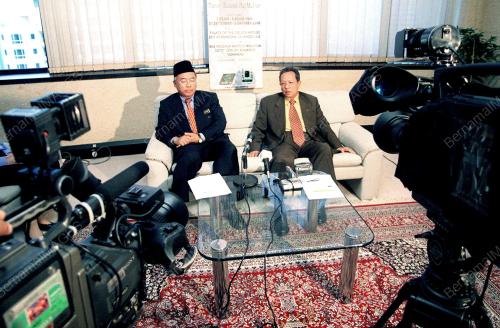 KL06-28_09_2000_HAJI_PRESS_13012016