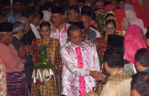 KL06-30_06_2001_PM-UMNO_27012016