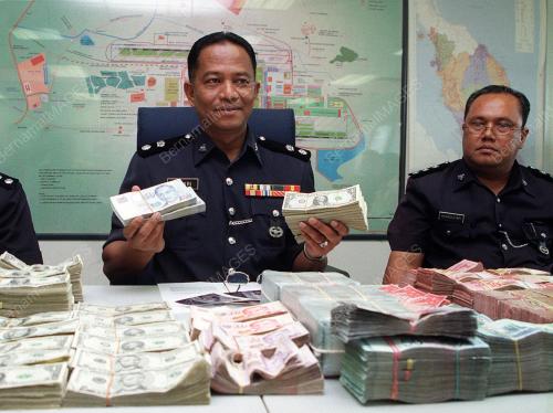 KL06-30_10_2000_ROMPAKAN_BANK_14012016