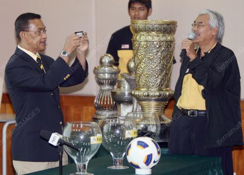 KL06_01012011_PIALA_MSIA