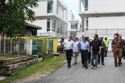 DATUK SERI ISMAIL ABDUL MUTTALIB