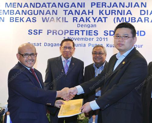 TAN SRI ABU ZAHAR UJANG