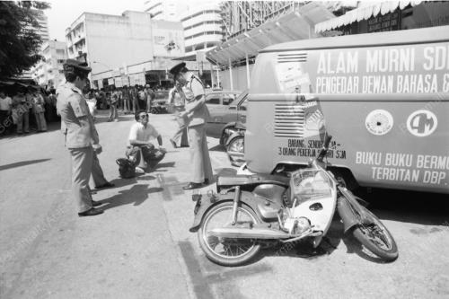 Rompakan kedai emas