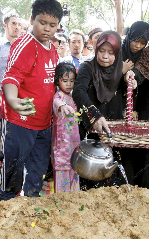AHMAD_PUSARA