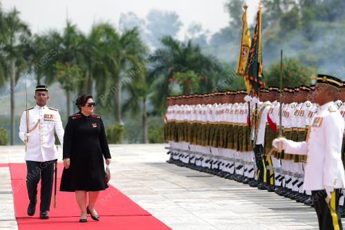 DAME CINDY KIRO