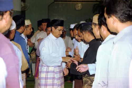 SULTAN MIZAN ZAINAL ABIDIN