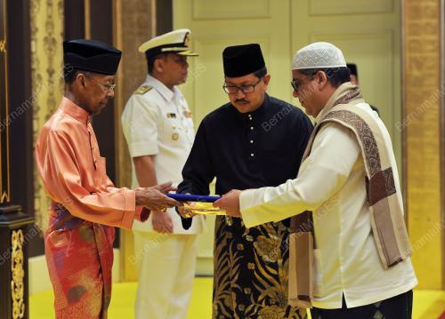 KL06_02122016_AGONG_DUTA