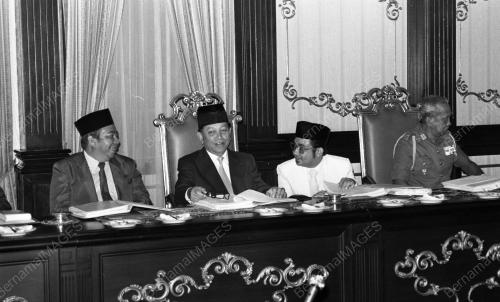 KL06_03032015_MESYUARAT_PEMERINTAH