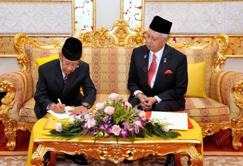 KL06_03042013_AGONG