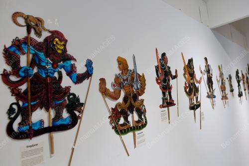 WAYANG KULIT MODEN