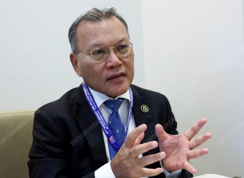 DATUK AZMAR TALIB