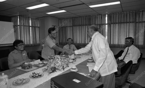 KL06_04022015_PENGERUSI_SRI_LANGKA