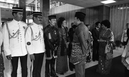 KL06_04022015_PENGURNIAAN_BINTANG