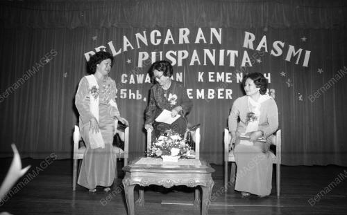 KL06_04022015_RASMI_PUSPANITA