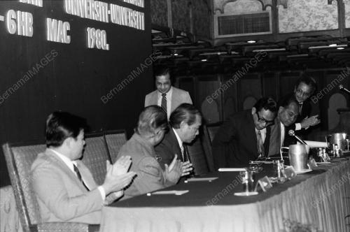 DR. MAHATHIR BIN MOHAMAD