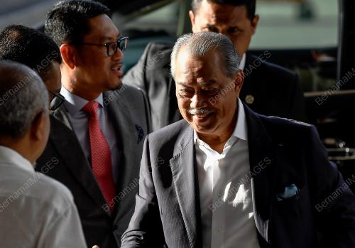 TAN SRI MUHYIDDIN MOHD YASSIN
