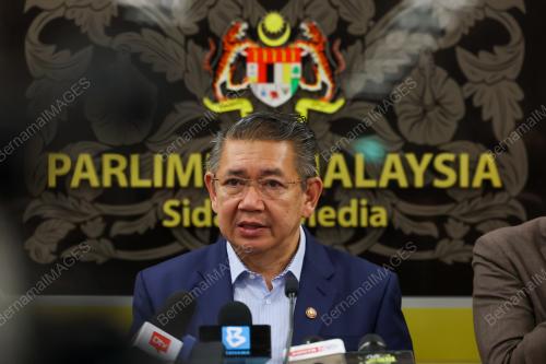 DATUK SERI SALAHUDDIN AYUB