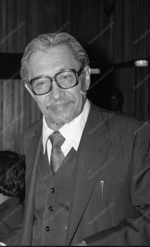 DR. MAHATHIR MUHAMAD