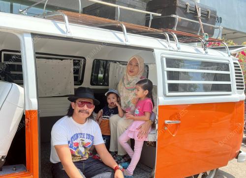 VOKSWAGEN KOMBI
