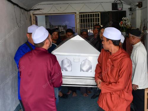 ALLAHYARHAM PYAN HABIB