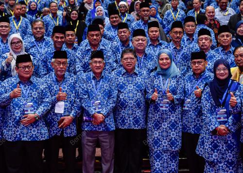 TAN SRI JOHARI ABDUL