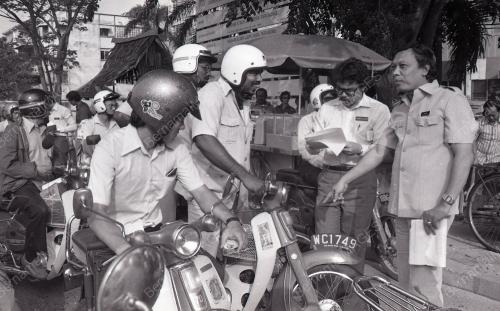 POLIS TRAFIK
