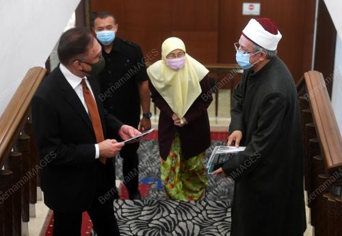 DATUK DR ZULKIFLI MOHAMAD AL- BAKRI