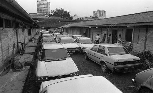 KL06_06022015_SENDIKET_KERETA