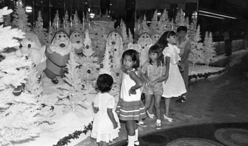 KL06_06032019_SUASANA_KRISMAS
