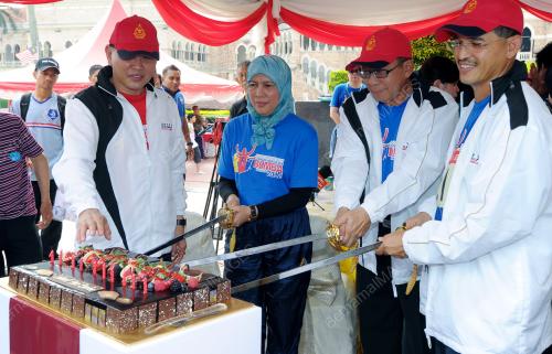 KL06_06052012_LARIAN_BOMBA
